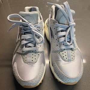 Women’s Nike Air Huarache